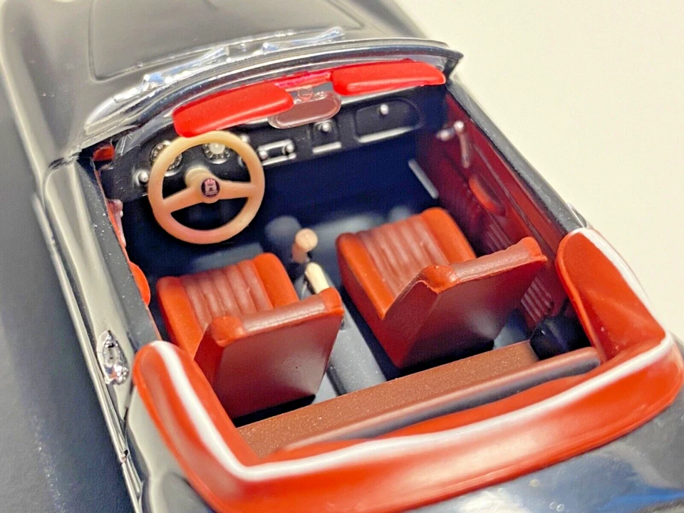 KARMANN GHIA CABRIOLET N.5030 MINICHAMPS SCALA 1:43 - Immagine 2 di 4