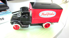 ERTL-1926 Mack "Bull Dog" TRUE VALUE Delivery Truck Bank Die Cast Vehicle