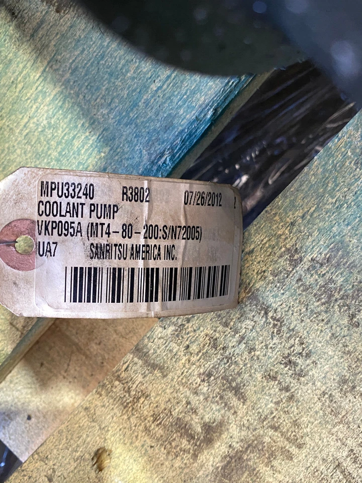 Bomba de refrigerante eléctrica Fuji VKP095A Foto 2 de 4