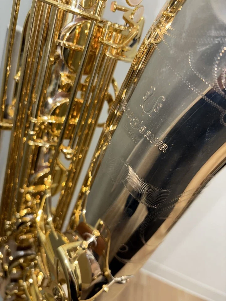 Saxofón barítono YANAGISAWA B-WO30BSB plateado sónico alto F# bajo tecla A Foto 2 de 4