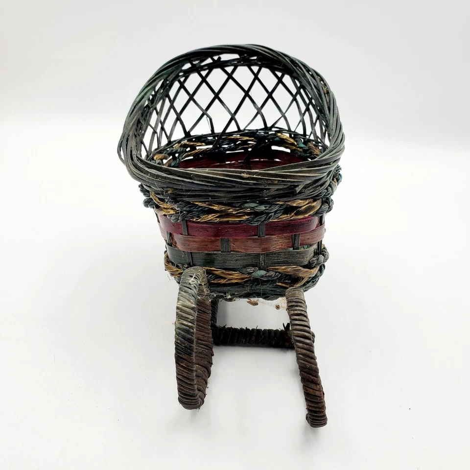 VTG Wicker Sleigh Basket Christmas Holiday Decor Red Green Brown Gold - Image 2 of 4
