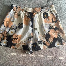 Volcom shorts