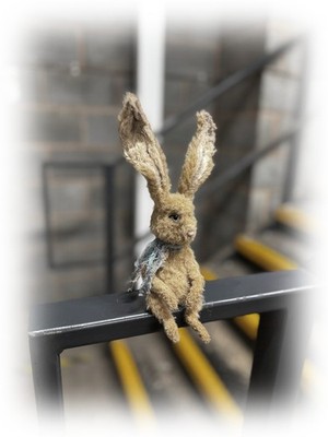 Flexible gewichtete gelenkige OOAK Handarbeit Sammler Hase Kaninchen Bär Kunstpuppe
