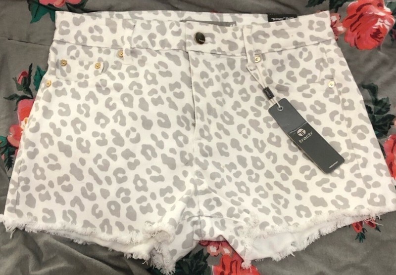 NWT Tractr Leopard Brittney Denim Shorts, girls size 16