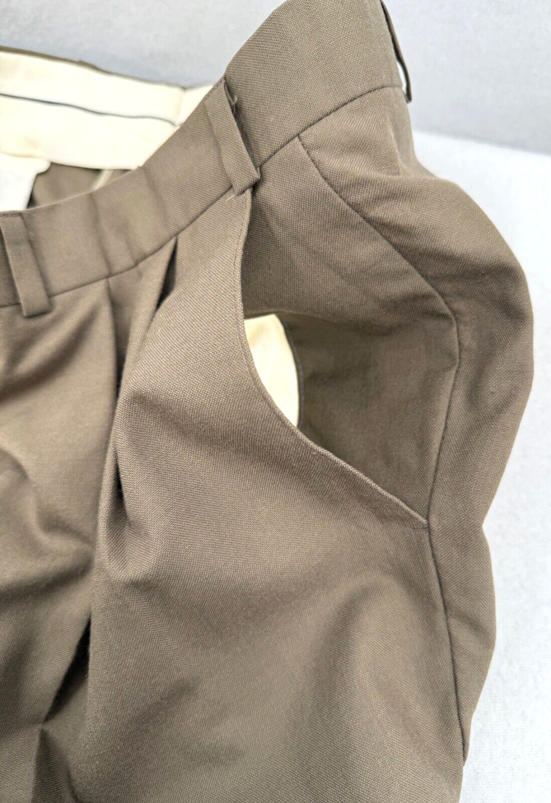 Chaps Ralph Lauren 100% Dress Pants Mens 36 x 29 Lt Brown Pleated Cuffed Pre-Own