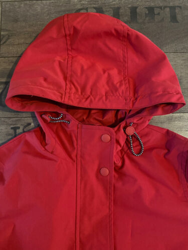 CHAQUETA FAR FACE PRIMROSE - RESISTENTE A LA DUCHA - ROJO ESCARLATA - REINO UNIDO 6 - EUR 34 - NUEVA CON ETIQUETAS - Imagen 5 de 8