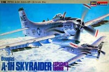 Hasegawa/Monogram Douglas A-1H Skyraider (senza scatola) modellino scala 1/48