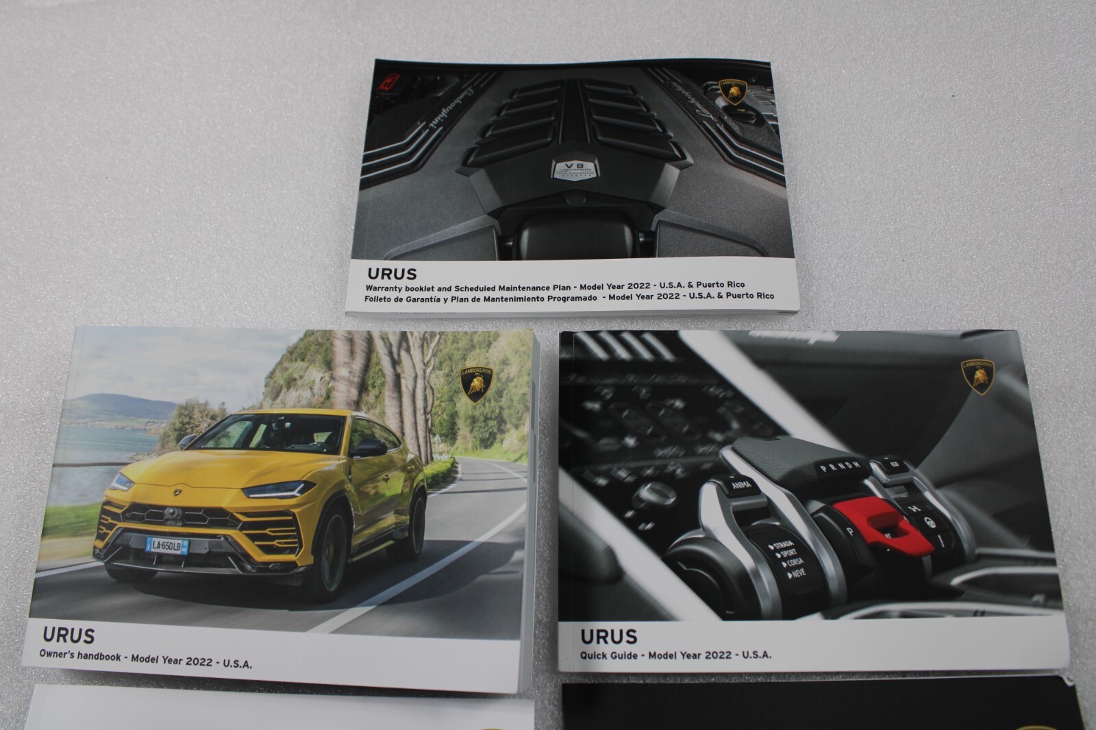 Lamborghini Urus, Owners Manuals, w/ Case, Used, P/N 4T0868853