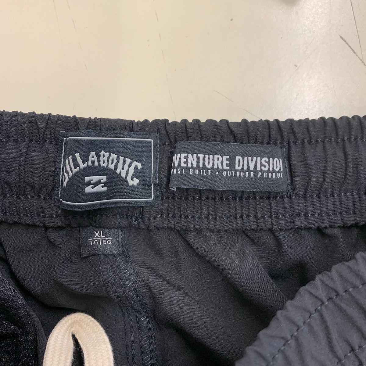 BILLABONG Transport Elastic 18" Walk Shorts Men's Size XL Black