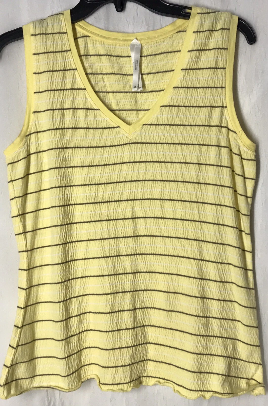 lole medium sleeveless black striped v neck shirt