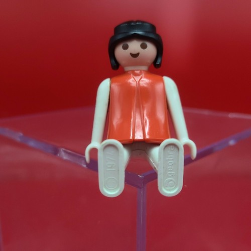 1974 Geobra Vintage Playmobil Figure Red and White - Picture 2 of 6