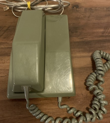 #ad Vnt 1970#x27;s Green Northern Electric Telecom Contempra Push Button Telephone $28.95