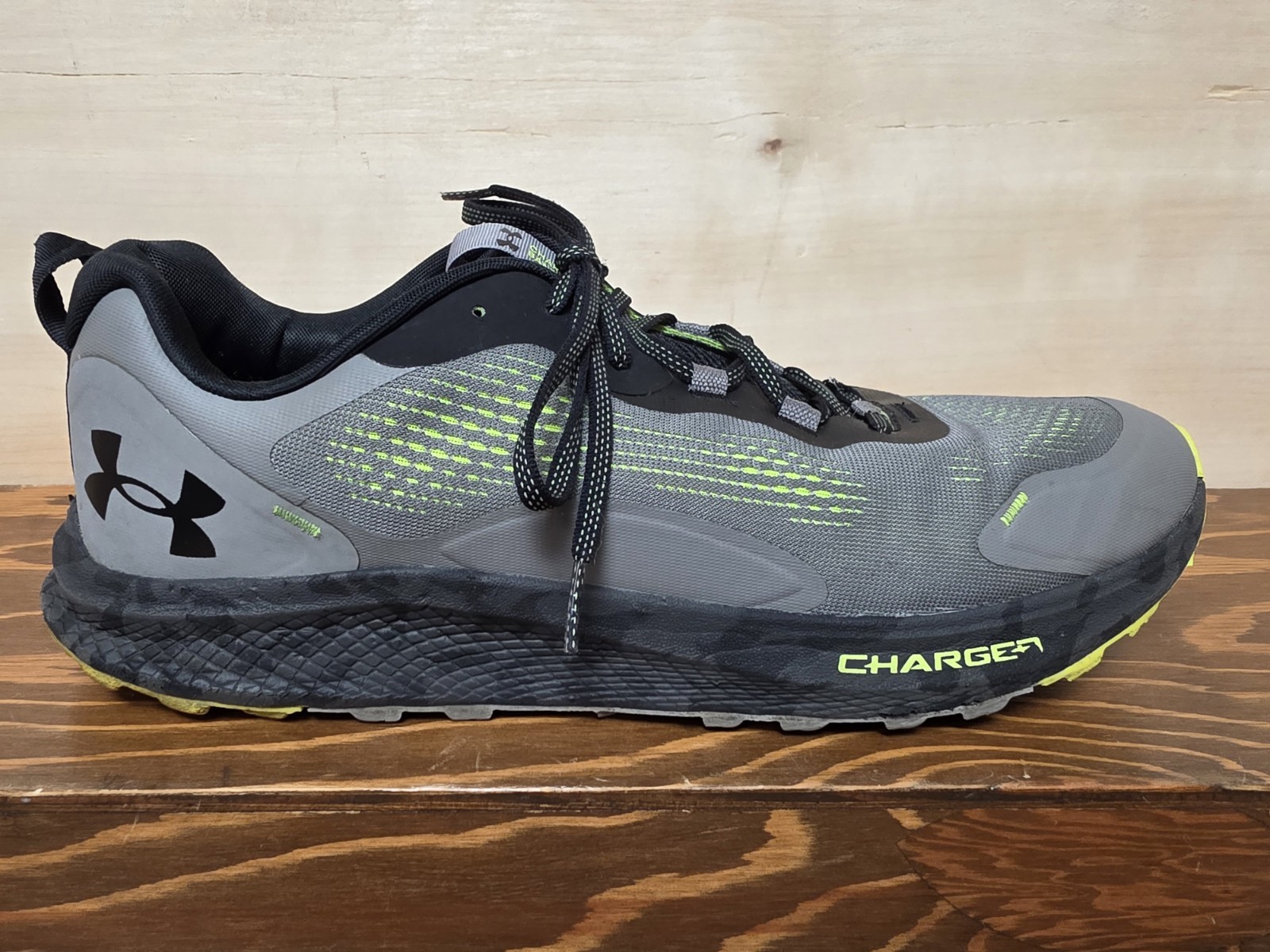 Under Armour Shoes Gray with Green Highlights Men's Charged Bandit Trail Size 13 thumbnail 5