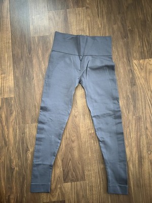 NEW SET ACTIVE Sculptflex Women s Leggings Sz S Color Light Grey