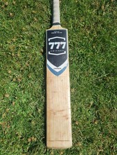 777 Carbon Hand Made Pro Premium English Willow SH Cricket Bat 2lb 10oz
