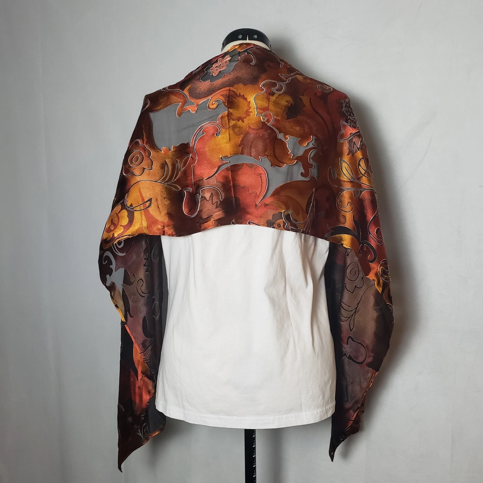Chico's Floral Art Nouveau-Style Textured Silk Blend Colorful Scarf 64" x 13"
Opens in a new window
