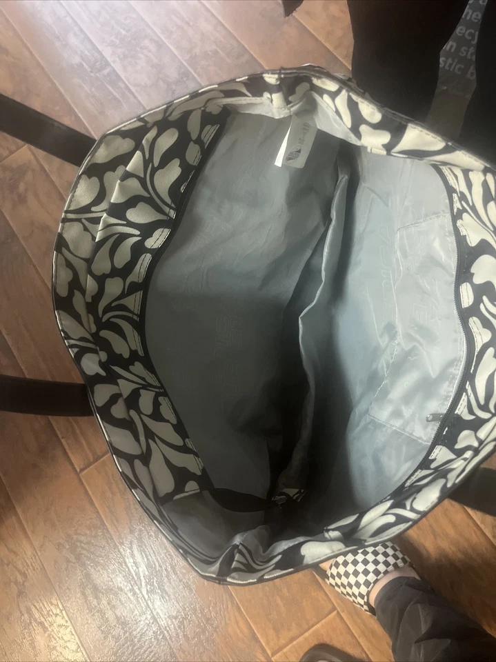 NWOT~American Tourister Large Travel Tote Carry On~Black & Cream Floral - Image 3 of 3