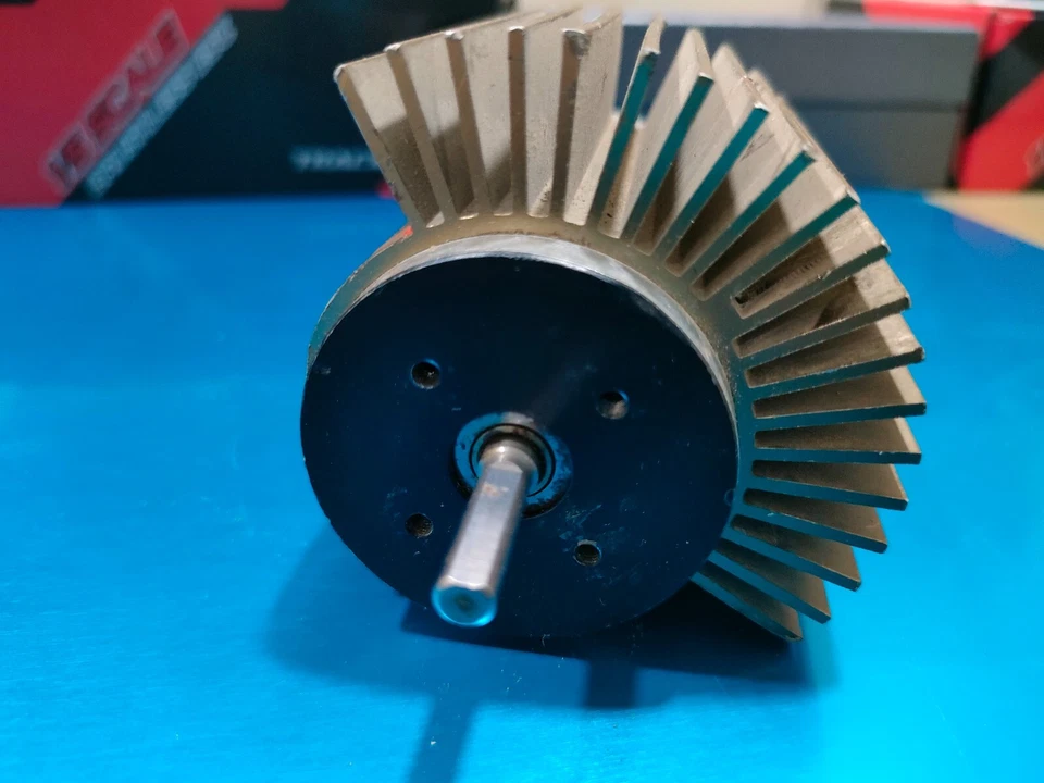 Motor sin escobillas MM - 27BL 980KV para Maverick HPi escala 1:5 Foto 3 de 3