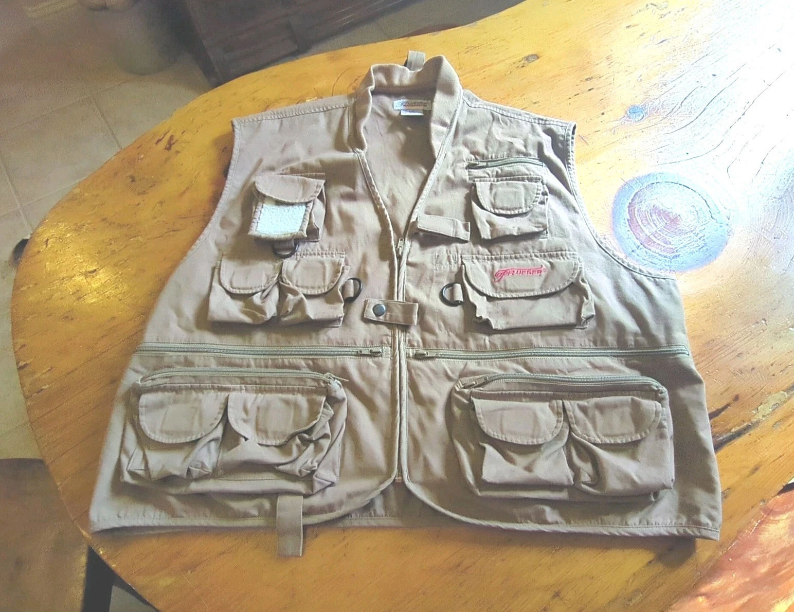Pflueger Deluxe Mens Fly Fishing Vest Jacket XXL Tan Outdoors Full Zip Utility