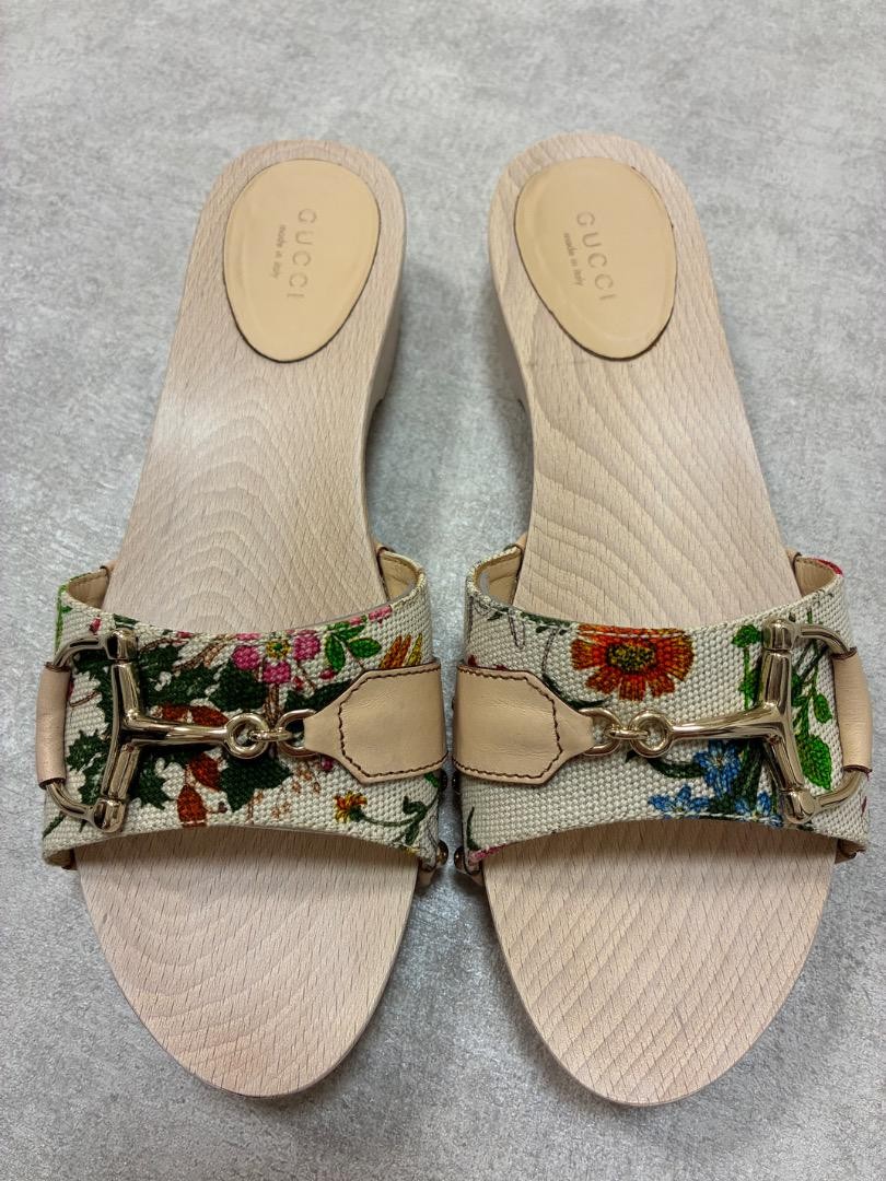 Gucci Women Sabo Sandals Size 7 US Mint Condition Floral Design