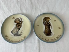 Hummel Christmas Plates SET of 2 1971 & 1972 first edition NO BOX
