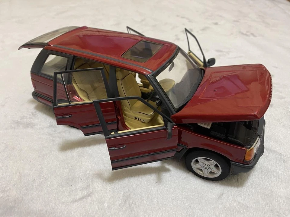 Mini carro modelo de exibição colecionável AUTOart Range Rover 4 6HSE escala 1/18 - Imagem 2 de 4