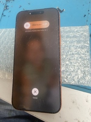 OEM IPhone 17 Pro Max Cracked Screen & Dot For Parts Or Repair/ No