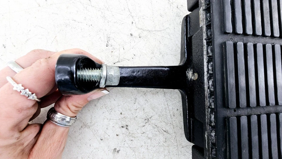 Harley FLH ELECTRA GLIDE 1998 tablero de piso de pasajero reposapiés derecho izquierdo OEM HD Foto 4 de 4