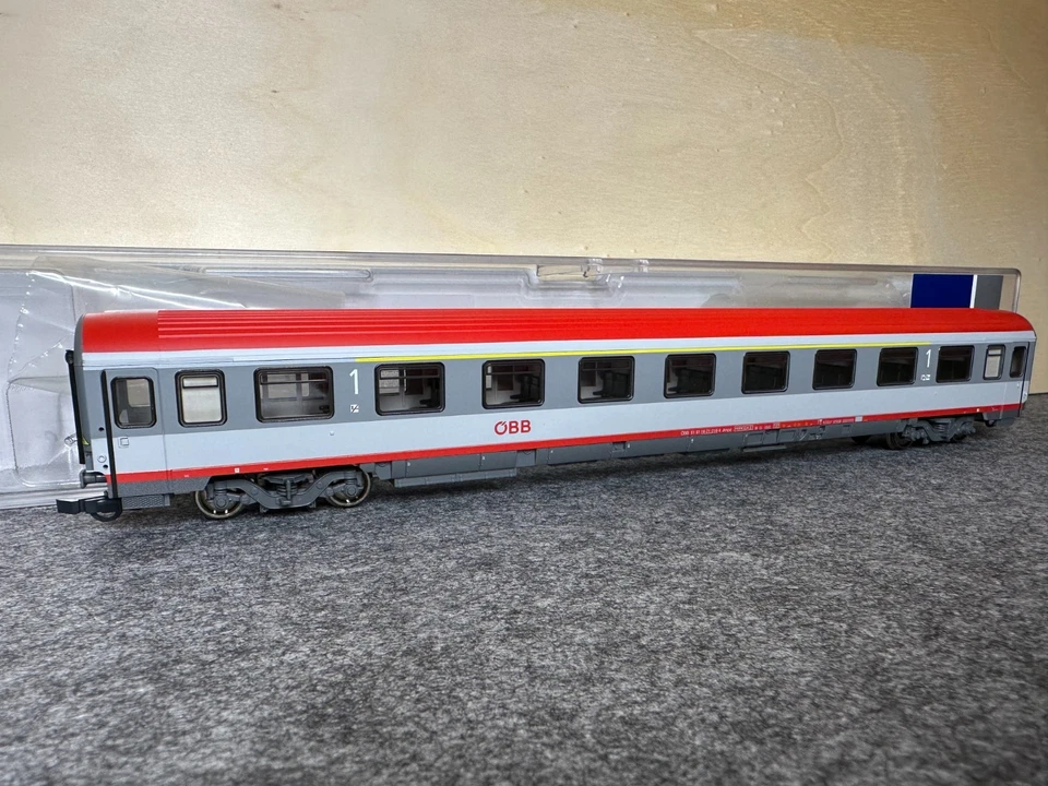 Roco ÖBB Eurocity / Intercity Wagen 45352 45355 45356 45838 45841 74346 74347 - Bild 3 von 4