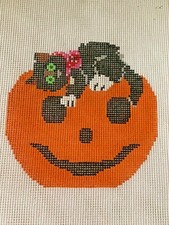 Handpainted Needlepoint Cat Pumpkin Halloween on 13mesh Zweigart Canvas JWPO 106