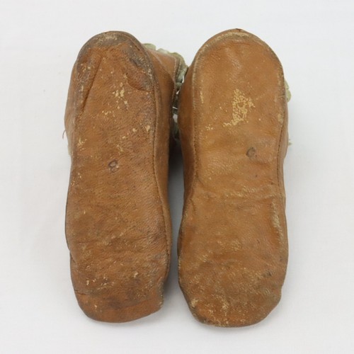 Antique Victorian Brown Leather Baby Bootie Shoes with Lace Trim - Picture 10 of 10