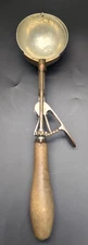 Gilchrist's No 31 Ice Cream Scoop 2” Bowl With Wood Handle Works 11" Long
