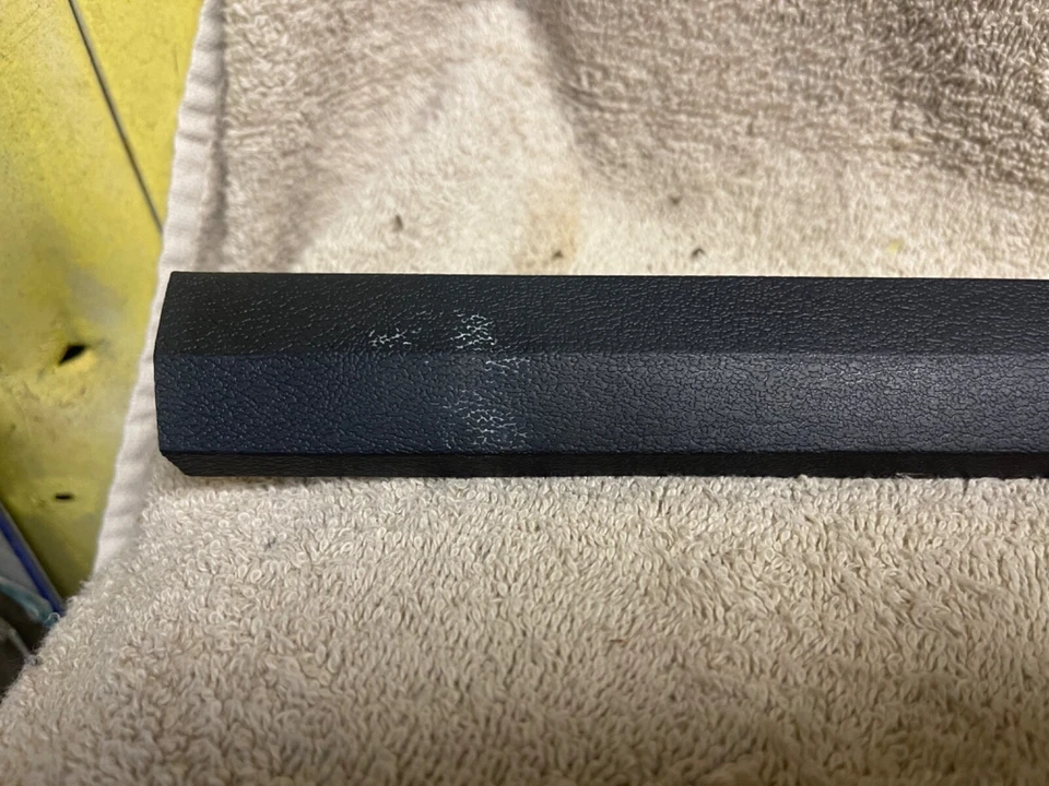 PARAGOLPES TRASERO THUNDERBIRD 1977-79 NUEVO DE STOCK FORD D7OB-17C997-AWA Foto 2 de 4