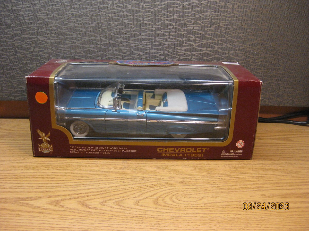 1/18 1959 CHEVROLET IMPALA CONV. , MET.BLUE BY YATMING/ROAD