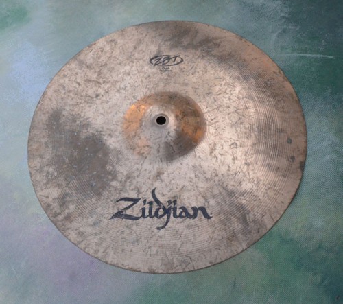 Zestaw 4 talerzy Zildjian_Zildjian ZBT Ride 20"_Zildjian ZBT Crash 16" i 14". - Zdjęcie 8 z 9
