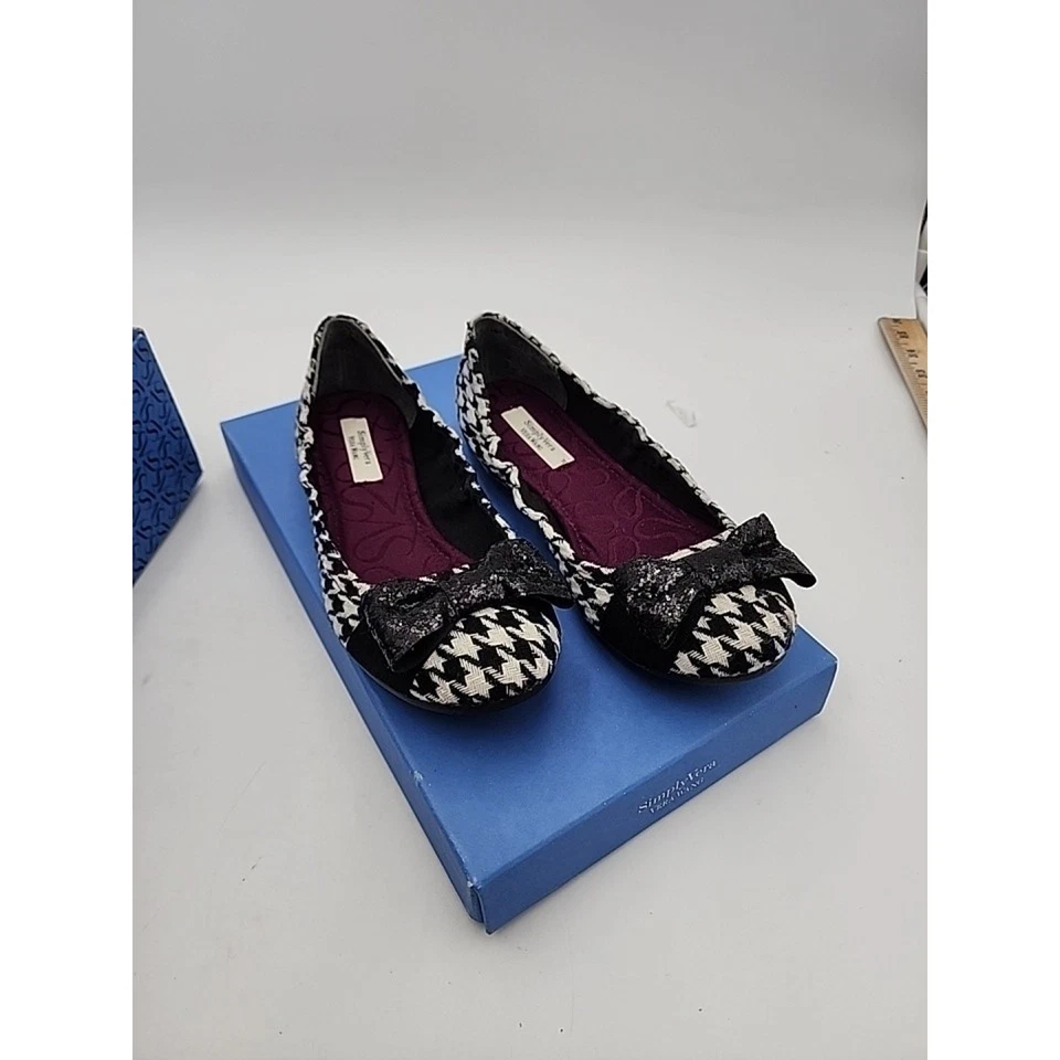 Vera Wang Simply Vera Madison Brillo Ballet Pisos Blanco y Negro talla 6.5 con Arco Foto 2 de 4
