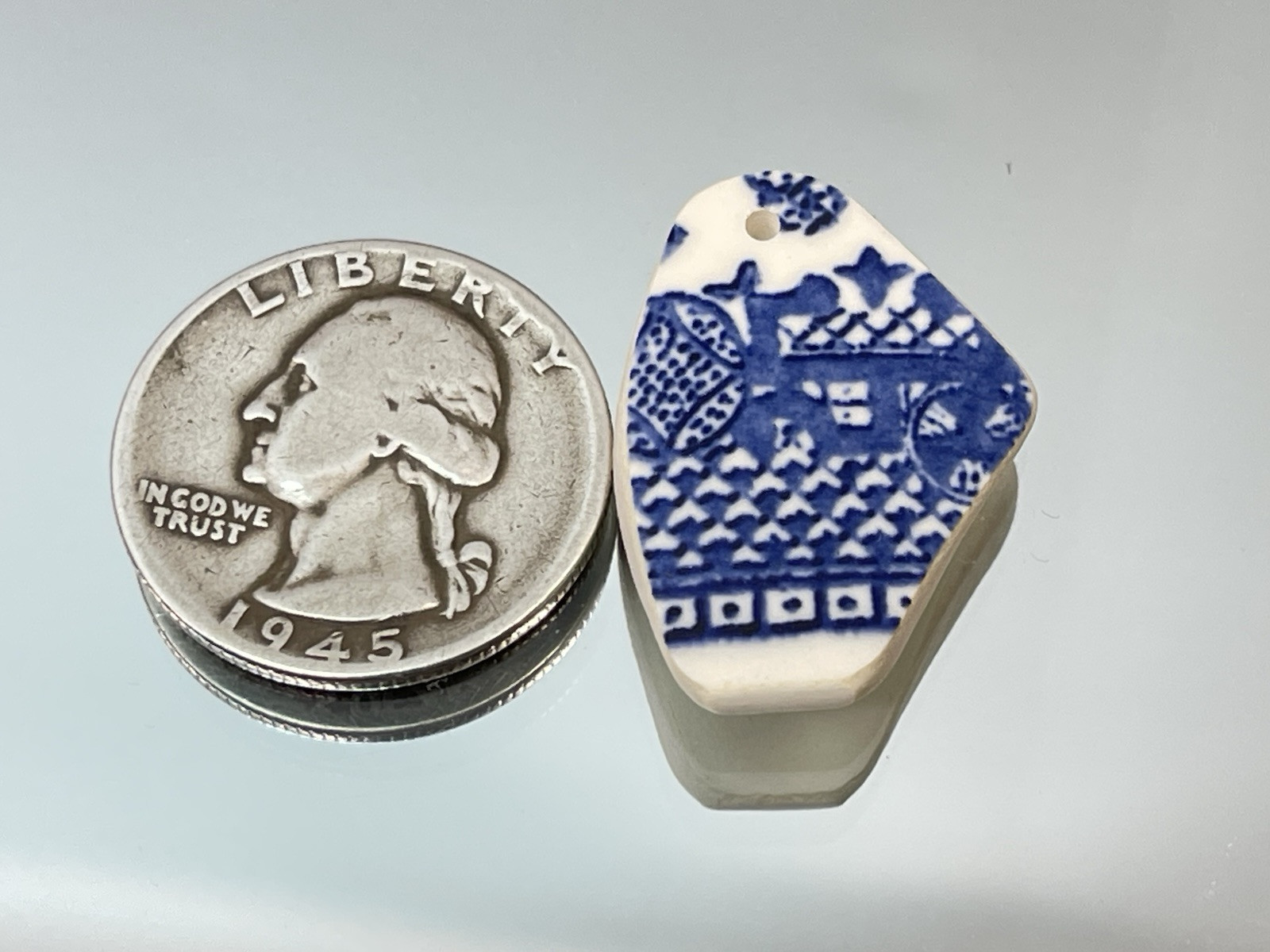 Tumbled Sea Glass Pottery Drilled Pendant Blue Willow Japanese Geisha lot1732