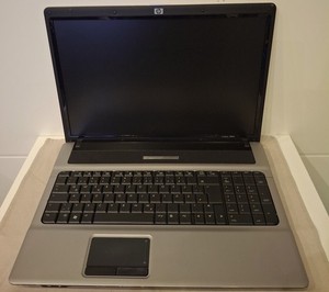 HP compaq 6820s Notebook  Hewlett Packard 17,3" Display ( 1827 )