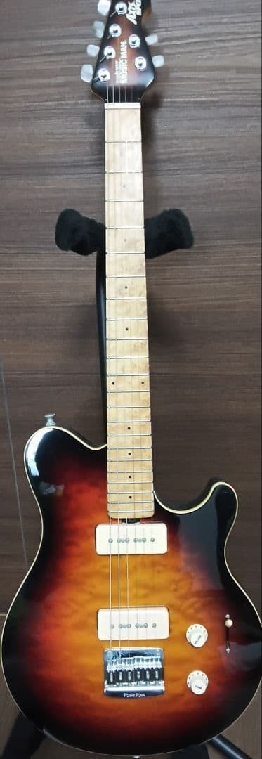 Music Man Axis Super Sport MM90 Hardtail USA - Vintage Sunburst Music Man Axis Super Sport MM90 Hardtail USA - Vintage Sunburst