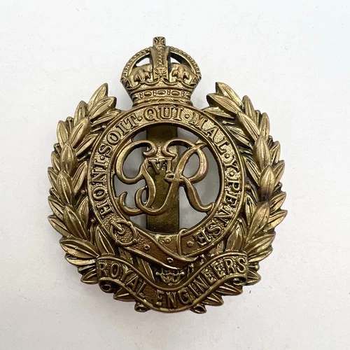 Genuine WW2 Royal Engineers Cap Badge