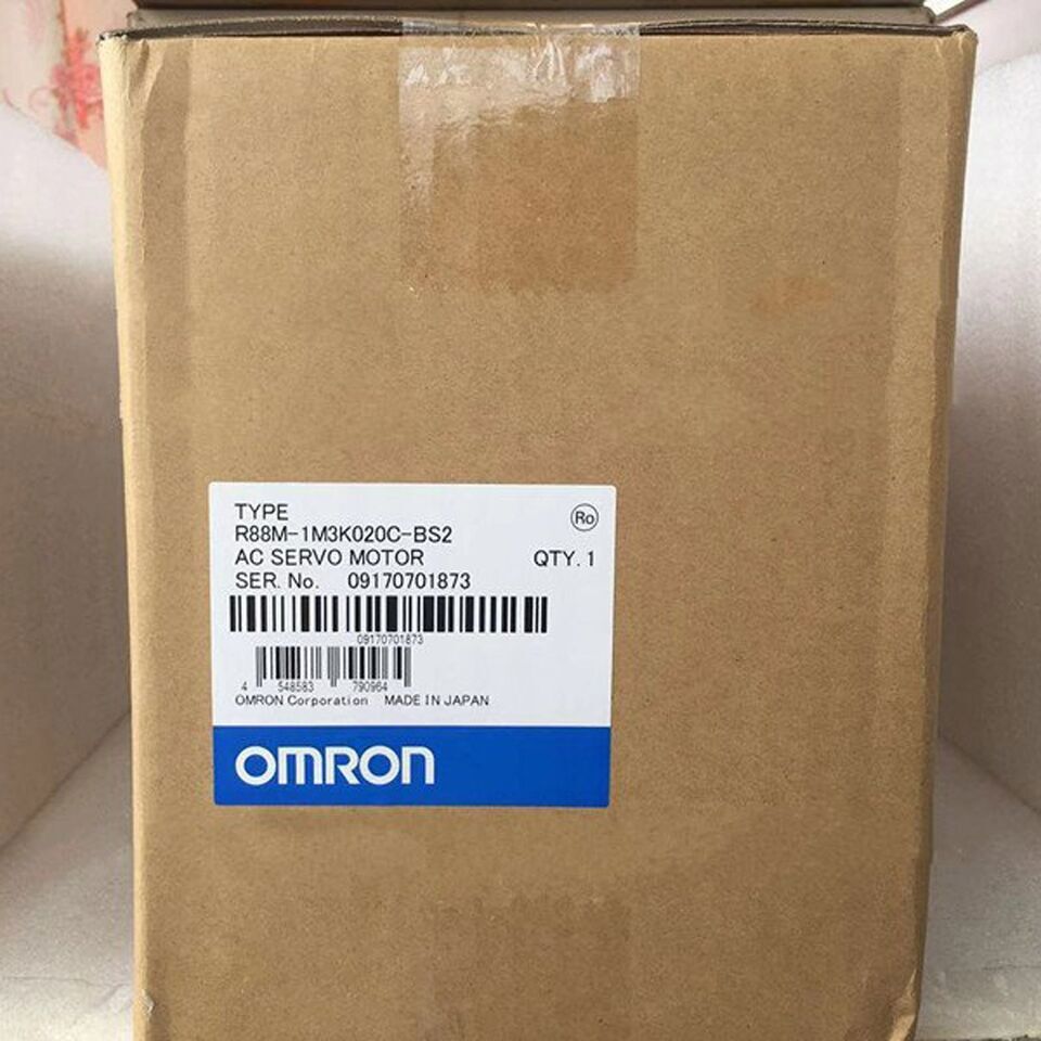 Omron R88M-1M3K020C-BS2 servo motor