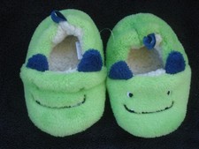 Green Monster Fuzzy Fleece Slippers Infant Boy Size 4 NEW