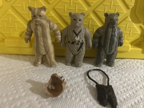 Ewoks Star Wars Lot of 3 Figures Vintage 80's With Some Accessories