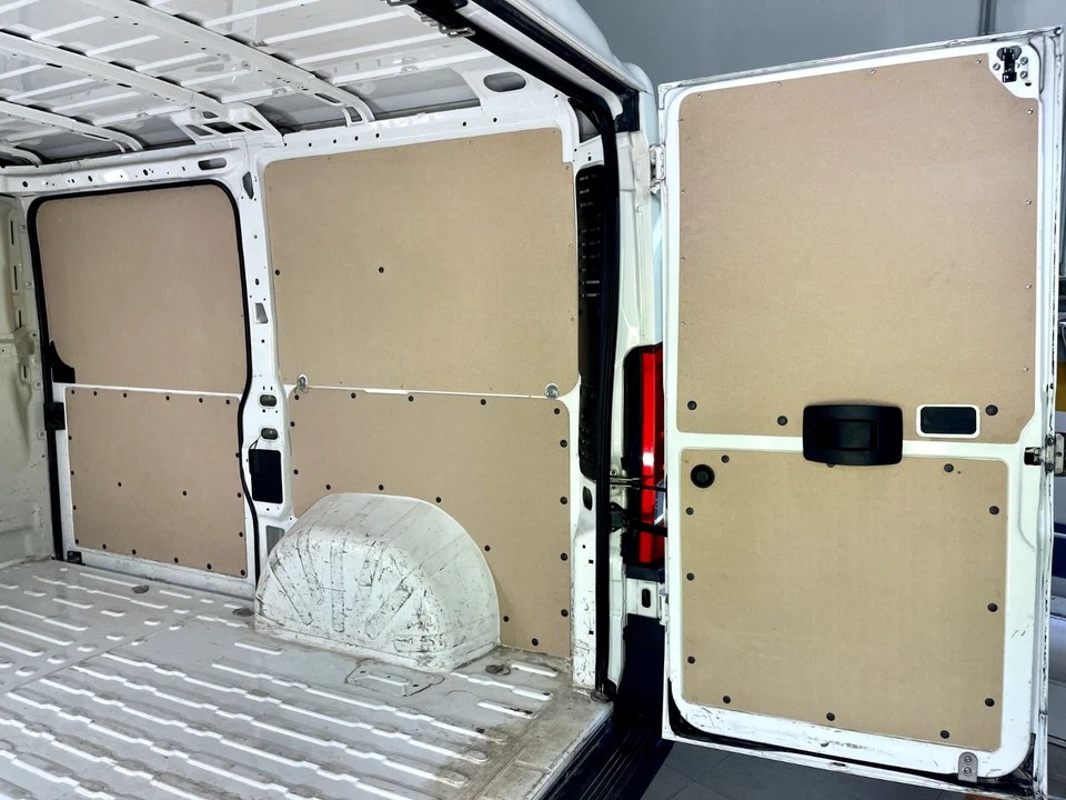 Pannelli di rivestimento laterale vano di carico Ducato Jumper Boxer L1 H1 - Immagine 3 di 4