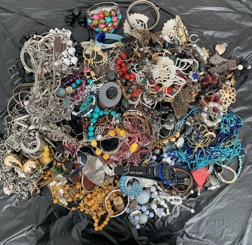 Estate Jewelry Lot Vintage Costume Fashion Wearable Craft ~ 9+ lbs (Lot #2)