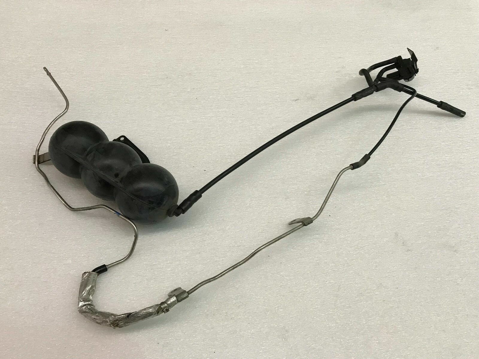 LAMBORGHINI HURACAN LP610 VACUUM TANK ASSEMBLY WITH HOSE & BRACKET OEM 420131541