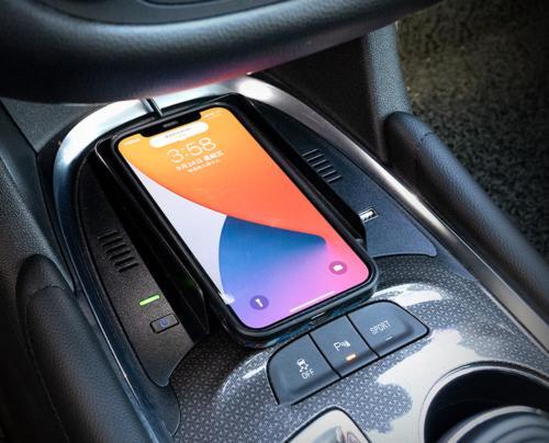 For Chevrolet Malibu 2016-2022 Center Console Wireless Charger Tray Accessories - Picture 2 of 7