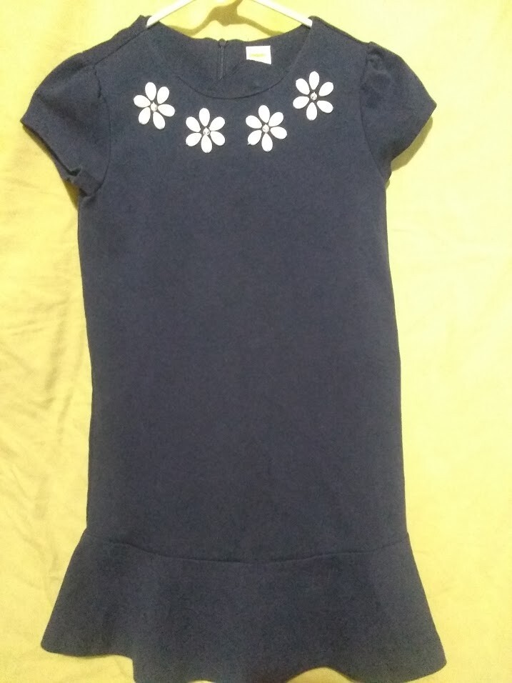 Picture 1 of 8