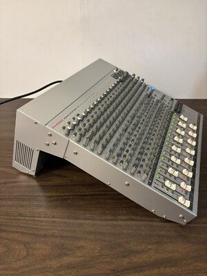 Phonic Sonic Station 16 16-Mic/Line 4-Group Mixer Dual-Position 1/0 POD & DFX