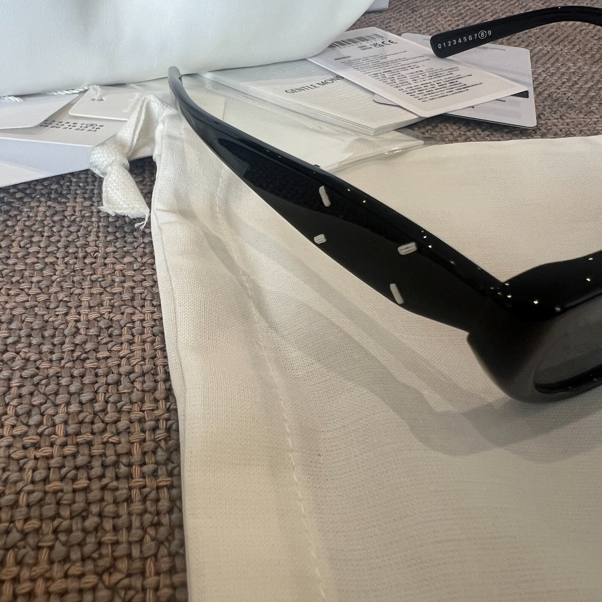 Gentle Monster x Maison Margiela MM108 Black Black MM108-01 Gentle Monster x Maison Margiela MM108 Black Black MM108-01